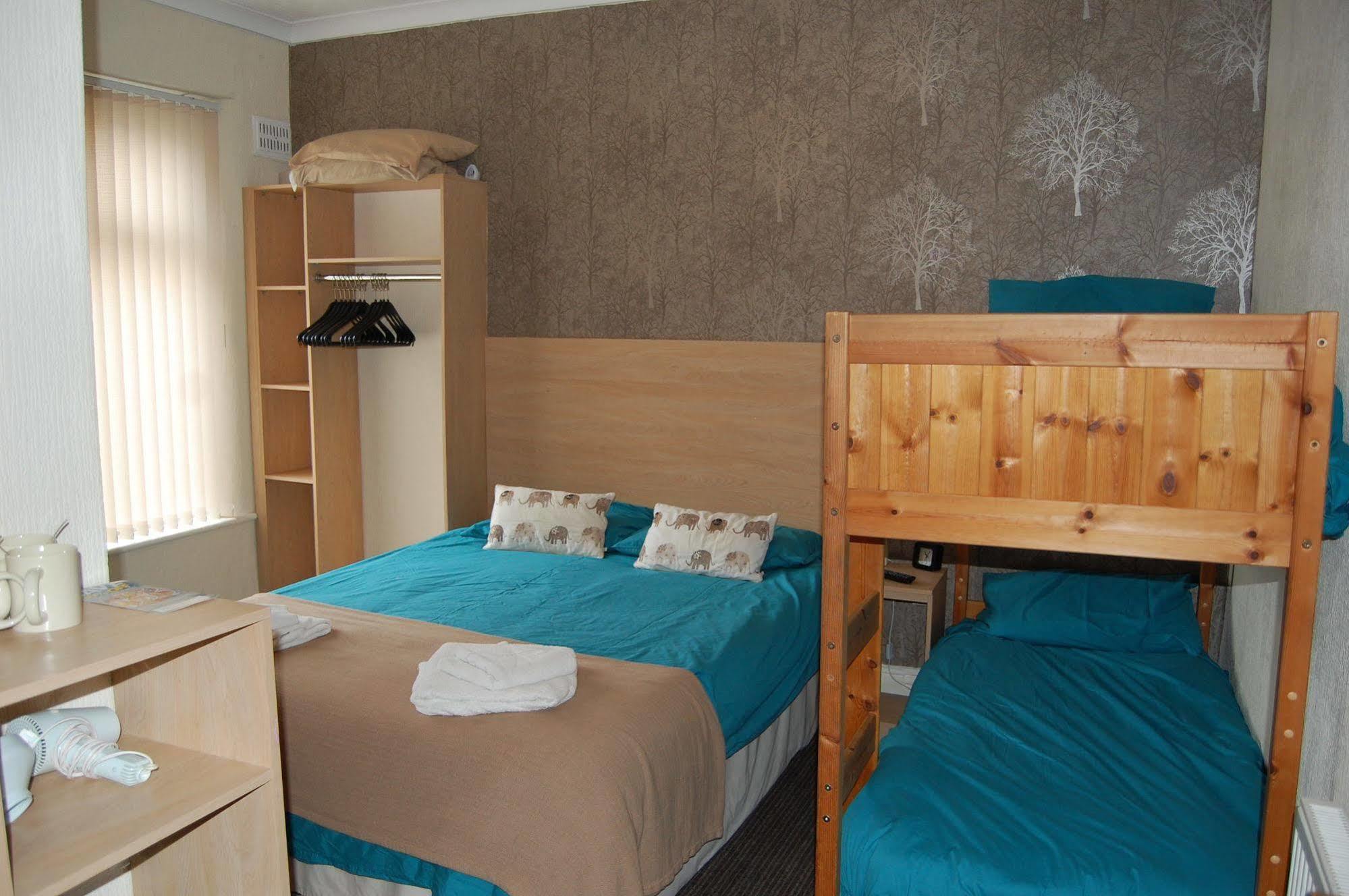 Hotel The Penrhyn à Blackpool Extérieur photo