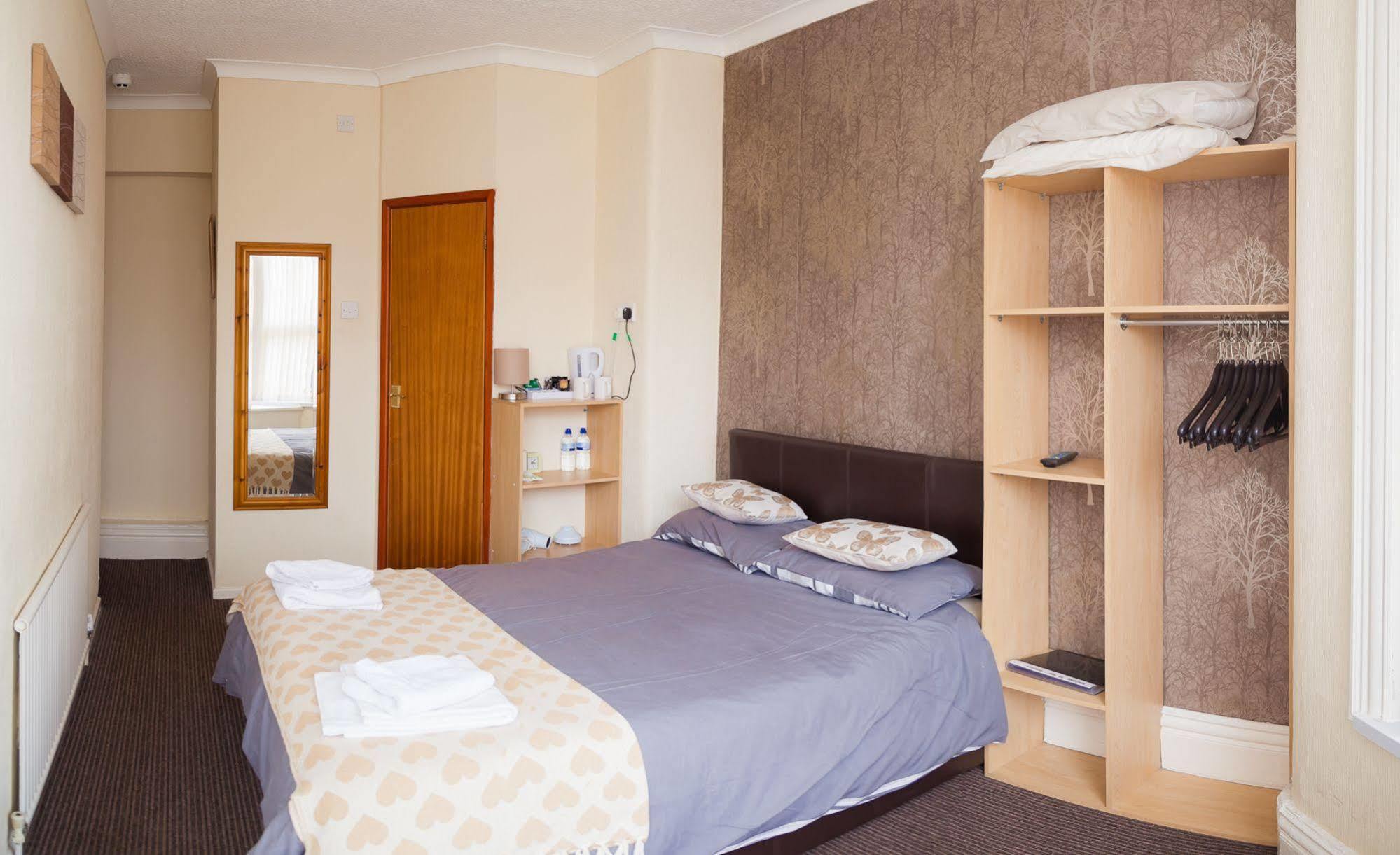 Hotel The Penrhyn à Blackpool Extérieur photo
