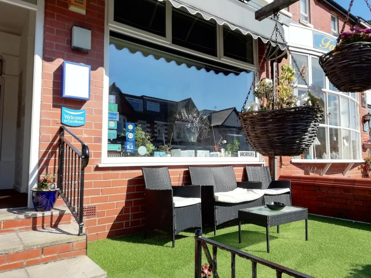 Hotel The Penrhyn à Blackpool Extérieur photo