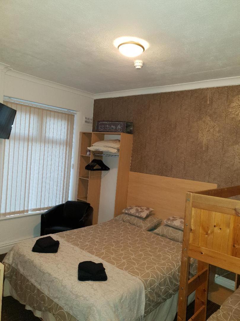 Hotel The Penrhyn à Blackpool Extérieur photo